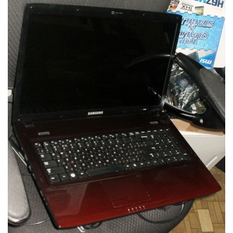 Ноутбук Samsung R780i (Intel Core i3 370M (2x2.4Ghz HT) /4096Mb DDR3 /320Gb /ATI Radeon HD5470 /17.3" TFT 1600x900) - Чебоксары